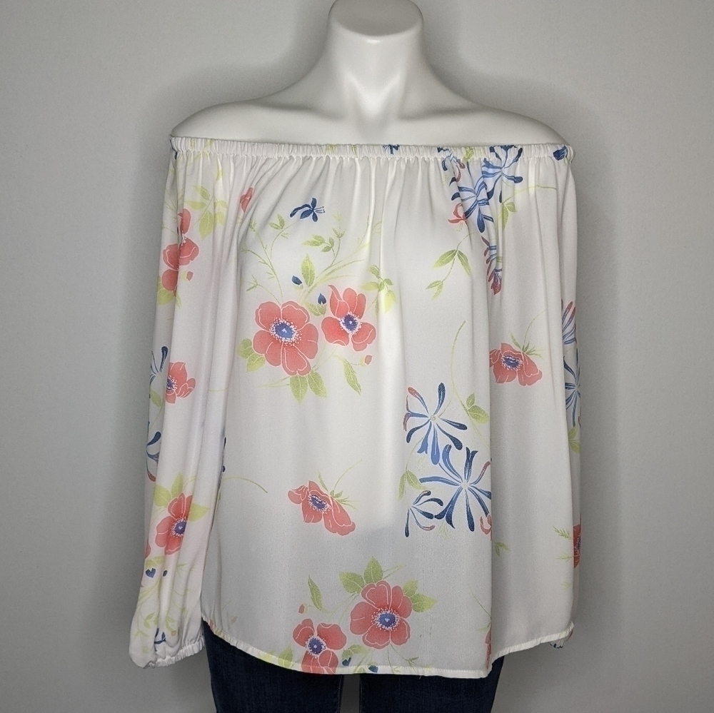 ✨3/$15 GAP floral off the shoulder flowy blouse S